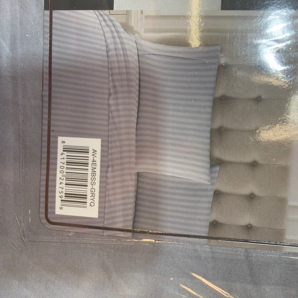 ALTAVIDA Queen 4‎ Piece Embossed Sheet Set Ultra Soft Luxurious Striped